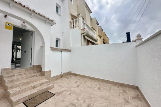 Buy an apartment in Torrevieja Spain – renovated property for sale