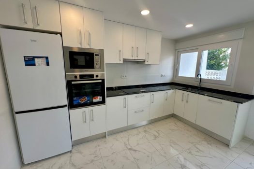 Buy an apartment in Torrevieja Spain – renovated property for sale