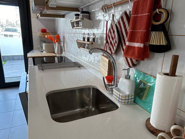 西班牙帶泳池、配備齊全廚房的別墅租金是多少？