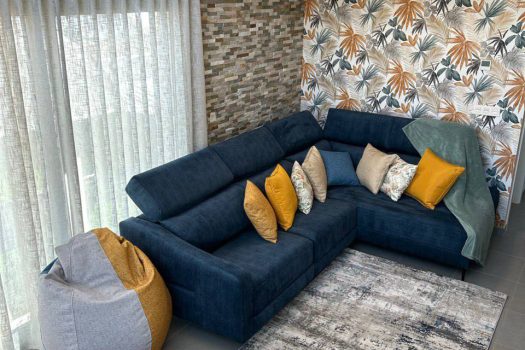 How much is rent in Spain – villa with pool