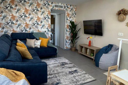 How much is rent in Spain – villa with pool