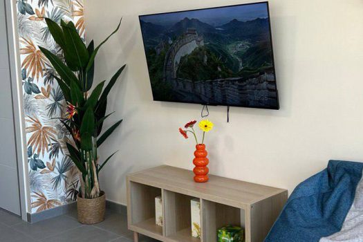 How much is rent in Spain – villa with pool